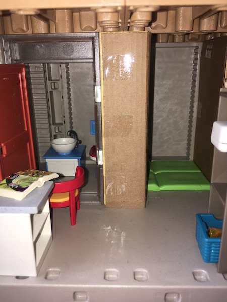 4 Annes und Dussels Zimmer und Badezimmer